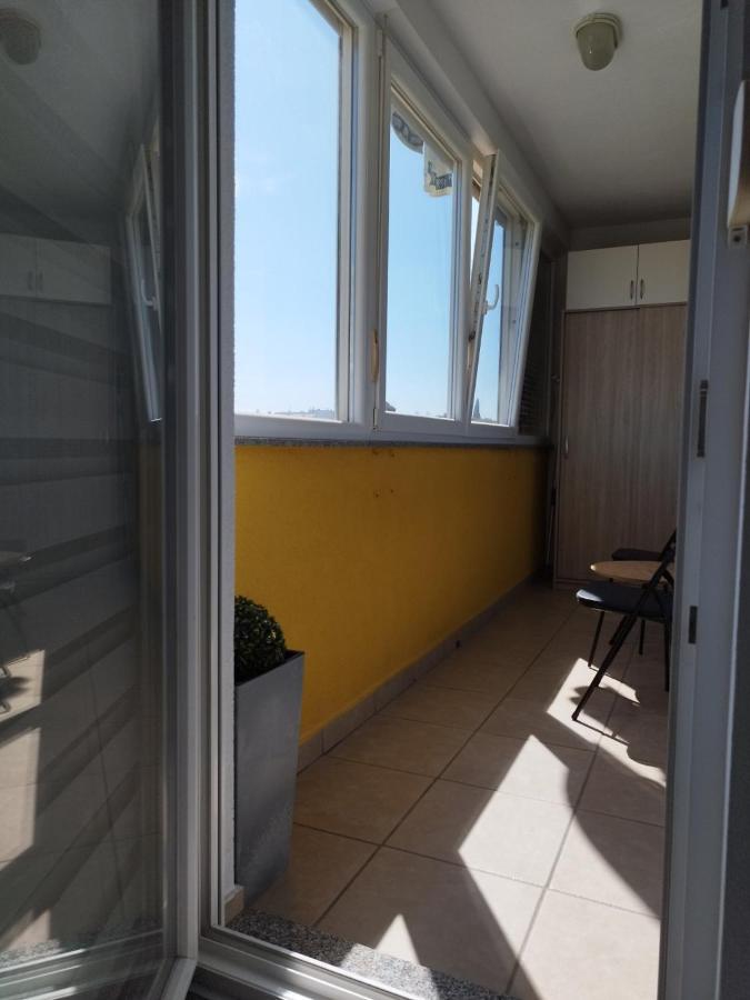 Apartment Luka Pula Exterior foto